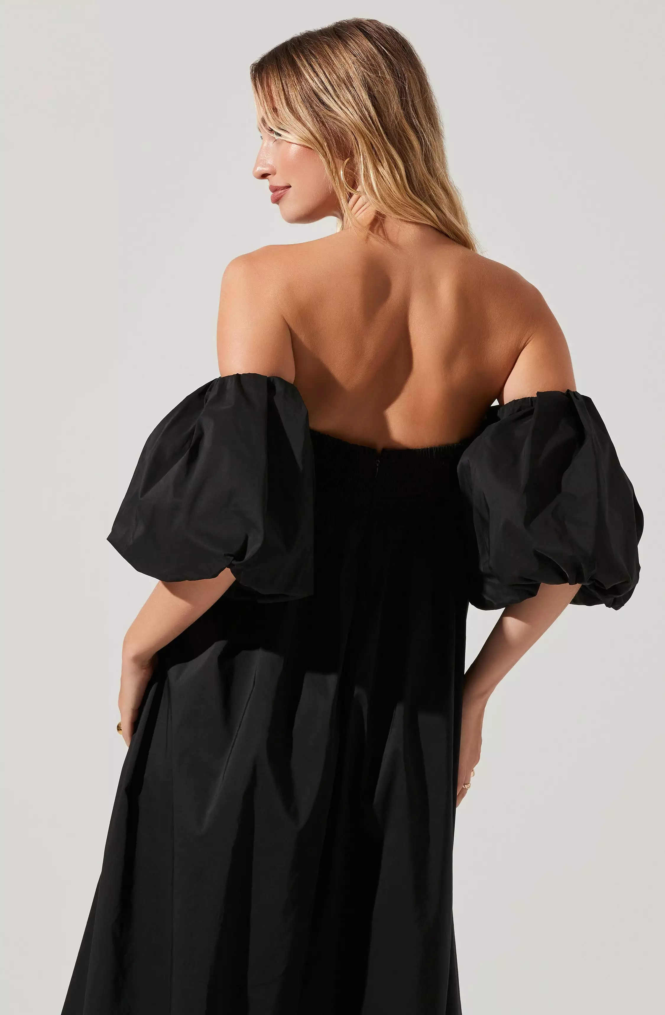 Carlin Off Shoulder Puff Sleeve Midi Dress