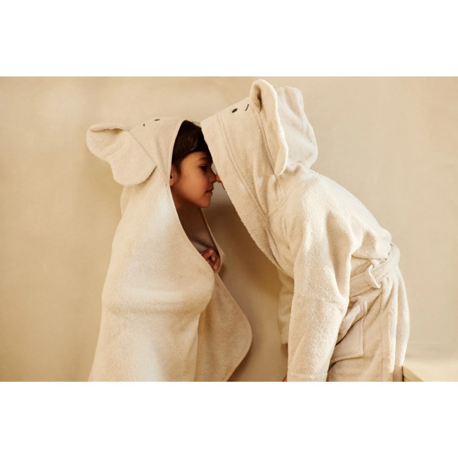 LieWood Sandy Albert Elephant Hooded Towel