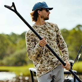 Long Sleeve Lightweight Bamboo Hoodie In Barrier Island Camo